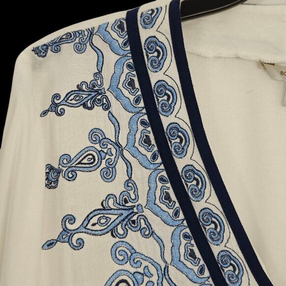 Boston Proper Embroidered Peasant Top Size Small White Blue Lace Up Boho Beachy - Picture 2 of 9